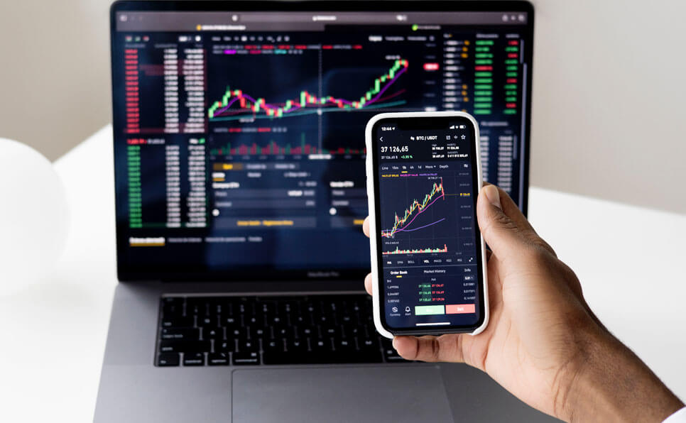 The biggest shifts and trends driving short- and long-term growth in the future blog 07